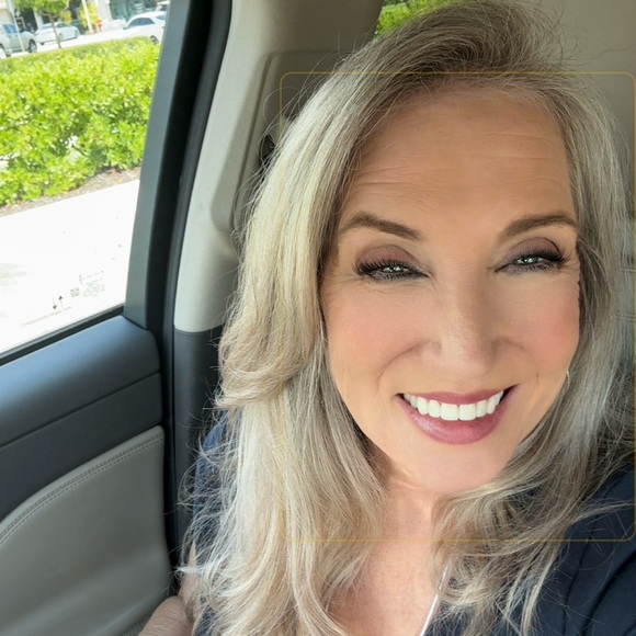 Meet your Posher, Marcia - Picture 2 of 2